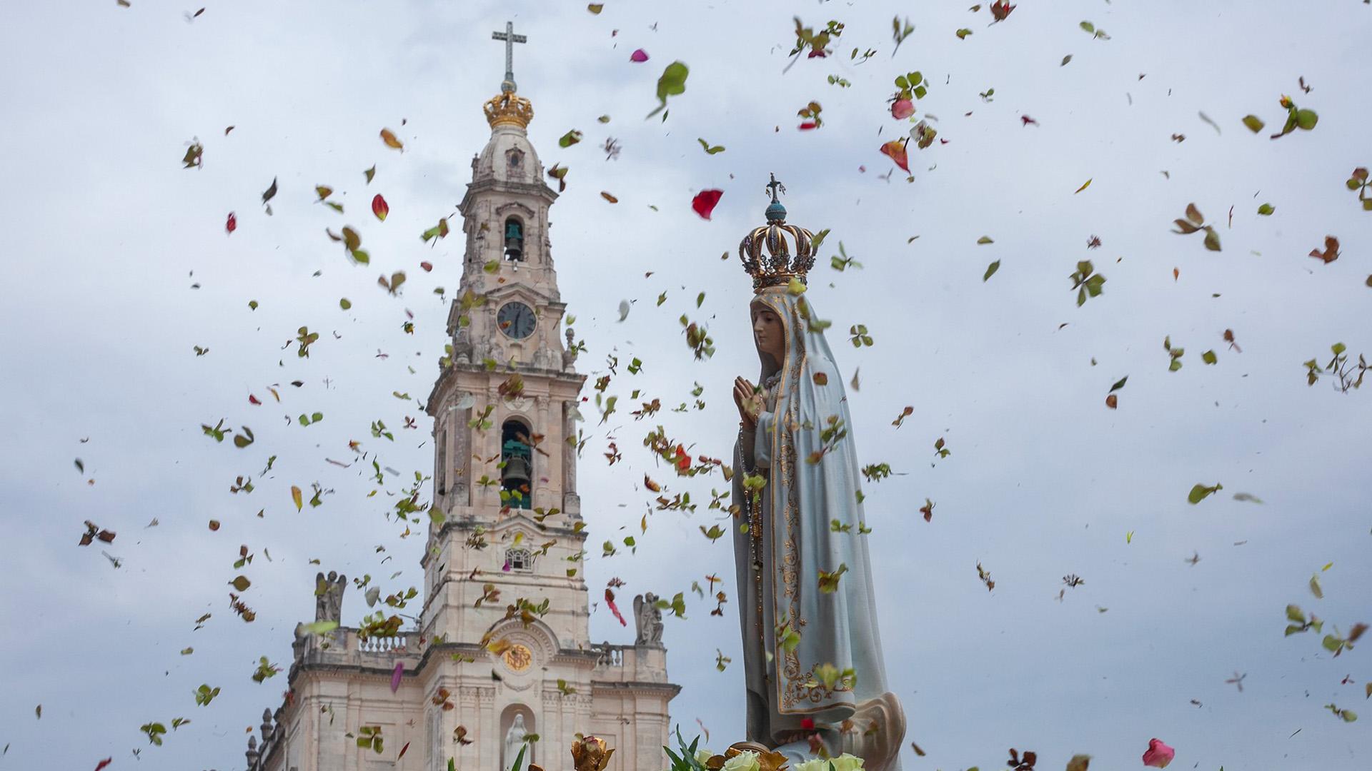 Sculptures of Our Lady of Fatima