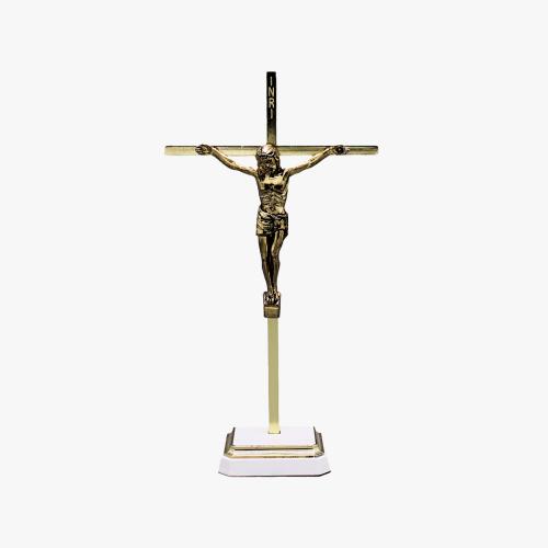 Cruz em Metal com base
