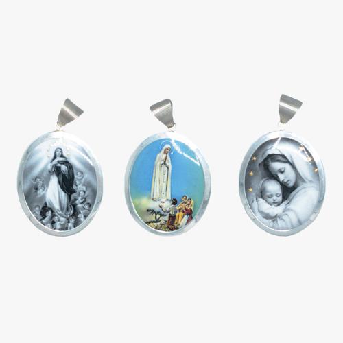 Medalha de Prata com imagens de N. S.